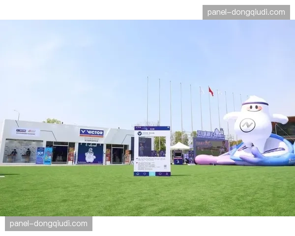 16号洞观众看台：球员锦标赛最具活力的互动区现场直击