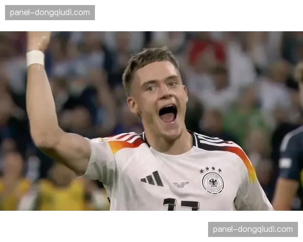 维尔茨中场穿裆过人后精准直塞,助攻希克推射破门