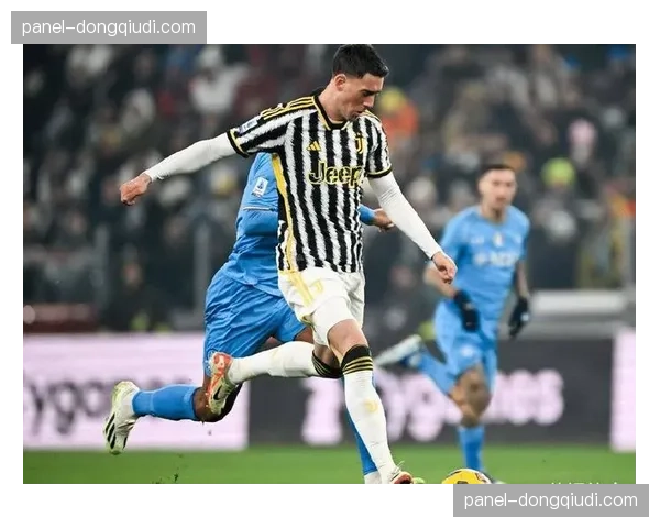 意甲快讯：弗拉霍维奇点射破门，尤文图斯1-0暂时领先罗马